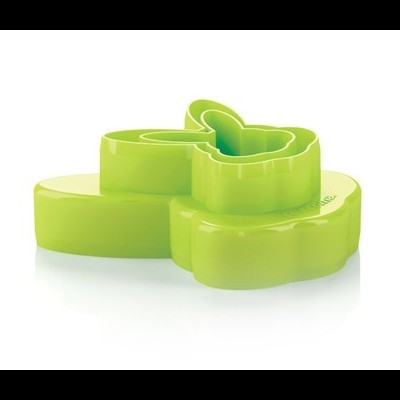 Cortadores de bolachas verdes em plástico com formas variadas