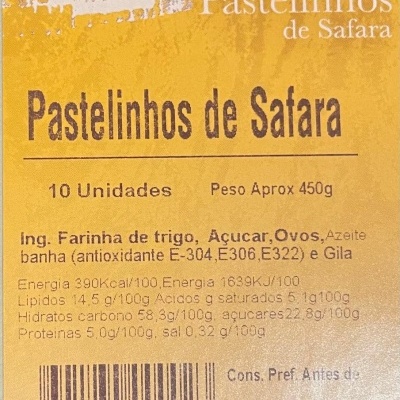 Embalagem amarela de Pastelinhos de Safara com texto em castanho e branco