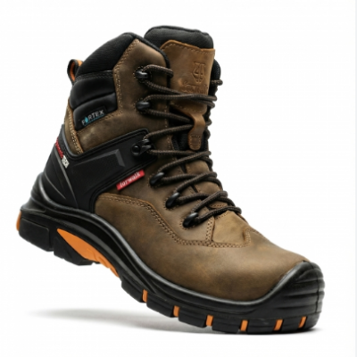 Bota de trabalho com sola negra e detalhes laranja, design robusto, Gore-Tex e lonaWalk.
