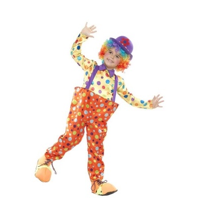 Criança com fato de palhaço colorido e peruca, chapéu roxo, calças laranja com bolinhas e sapatos grandes
