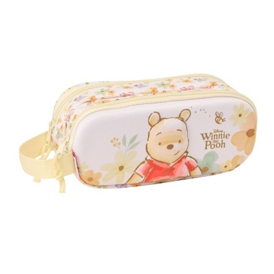 Estojo amarelo com estampa de flores e imagem de Winnie the Pooh.