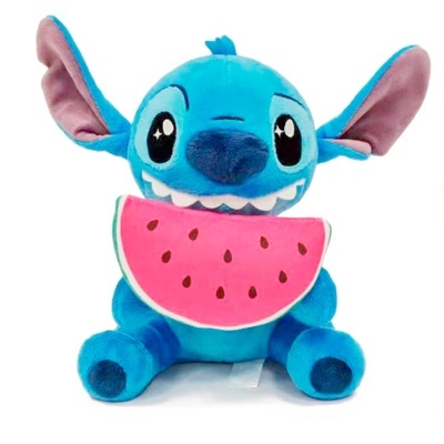 Pelúcia azul do personagem Stitch com fatia de melancia cor-de-rosa