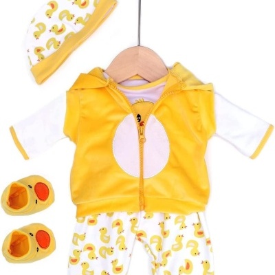 Conjunto bebé amarelo e branco com padrão de patinhos