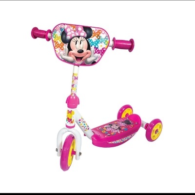 Trotinete infantil rosa, amarelo e branco com imagem da Minnie Mouse