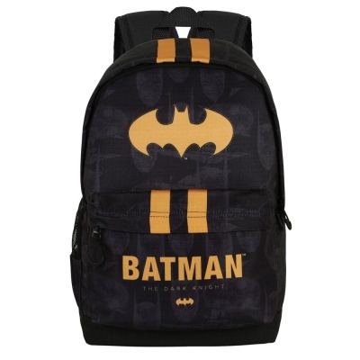 Mochila preta com logotipo amarelo do Batman e texto BATMAN THE DARK KNIGHT