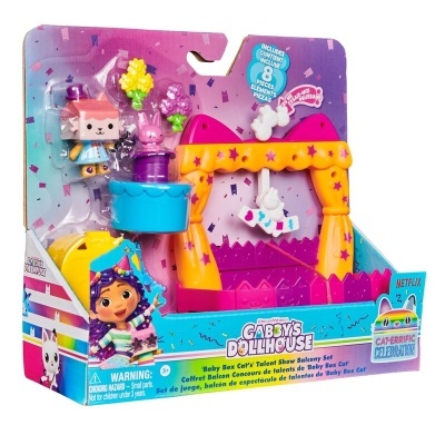 Conjunto de brinquedo Gabby's Dollhouse com figura e palco colorido em embalagem