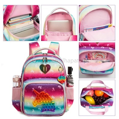 Mochila colorida com estampa de unicórnios e pop-it de coelho, vários compartimentos e zíper