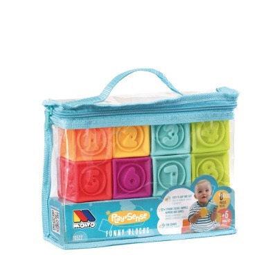 Conjunto de blocos de brincar coloridos para crianças numa embalagem transparente azul