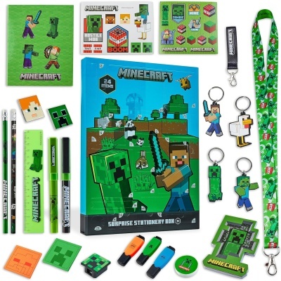 Conjunto de material escolar Minecraft com diversos itens com personagens e padrões do jogo