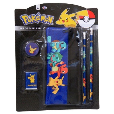Conjunto de papelaria Pokémon com estojo azul, borrachas, apontador e lápis decorados.