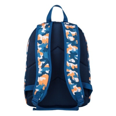 Mochila azul com estampado camuflado nas alças