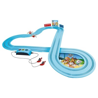 Pista de corridas azul com personagens Paw Patrol e comandos elétricos