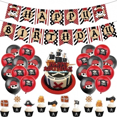 Decoração de aniversário pirata com bandeirolas, balões, bolo e cupcakes temáticos
