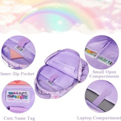 Mochila lilás com múltiplos compartimentos e porta-nome