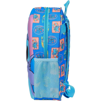 Mochila azul com padrão colorido, bolso de rede lateral e fecho azul