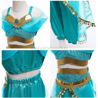 Conjunto turquesa e dourado com detalhes em renda e pedraria