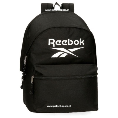 Mochila preta da marca Reebok com logótipo branco