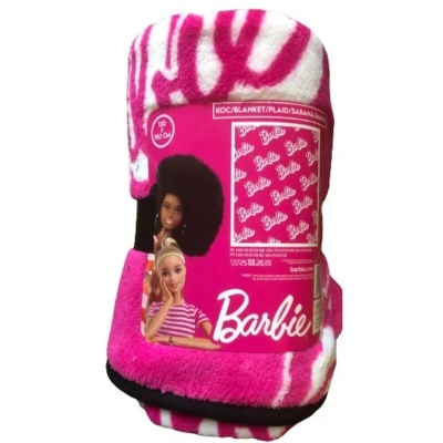 Manta de peluche Barbie rosa e branca em embalagem com bonecas