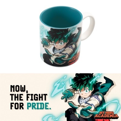 Caneca My Hero Academia com design de personagem em tons verdes e pretos