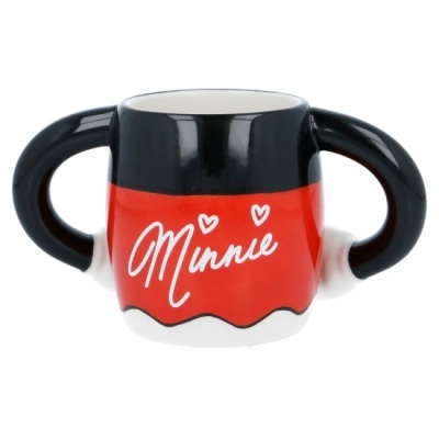 Caneca cerâmica preto e vermelho com nome Minnie e corações