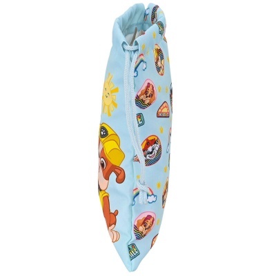 Saco azul claro com desenhos animados coloridos e cordão branco ajustável