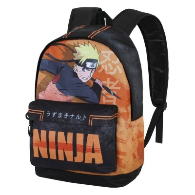 Mochila preta e laranja com estampa de personagem de anime e texto NINJA