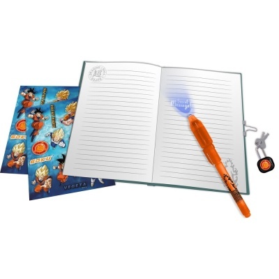 Caderno aberto com caneta laranja e autocolantes de Dragon Ball
