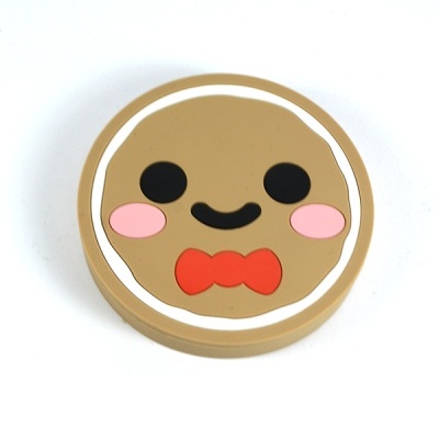 Objeto redondo com face de biscoito de gengibre sorridente