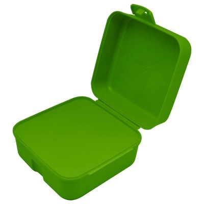 Caixa verde de plástico com tampa aberta
