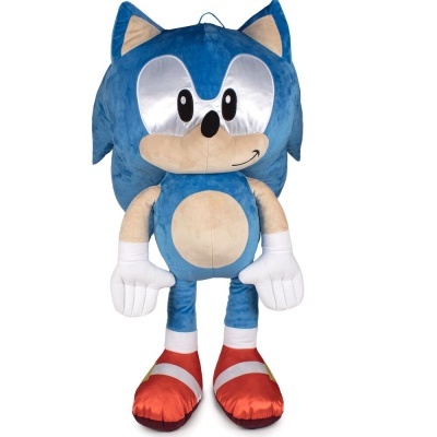Pelúcia do personagem Sonic azul e bege com luvas brancas e sapatos vermelhos.