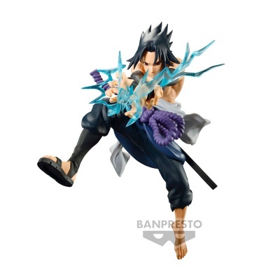 Figura de ação Sasuke Uchiha com efeitos azuis e roupa preta e roxa