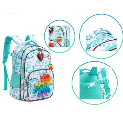Mochila colorida tie-dye com elefante 3D e alças acolchoadas