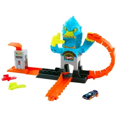 Conjunto Hot Wheels pista com monstro azul e carrinho azul.