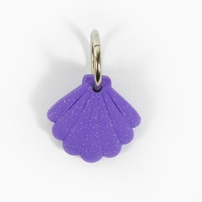 Chaveiro concha roxa com anel metálico