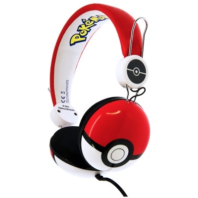 Auscultadores com design Pokéball de Pokémon em cores vermelho, branco e preto