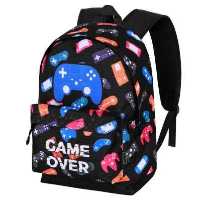 Mochila preta estampada com comandos de videojogos coloridos e texto GAME OVER.