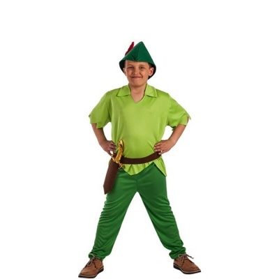 Criança com fato de Peter Pan em fundo branco