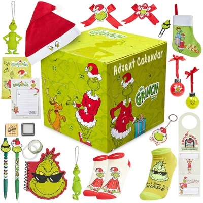 Produto Grinch com calendário do advento e vários acessórios temáticos de Natal em verde, vermelho e amarelo