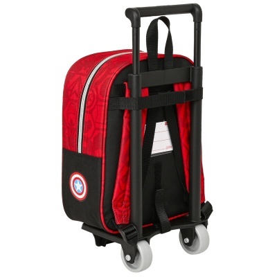 Mochila de rodinhas vermelha e preta com padrão gráfico e distintivo de estrela