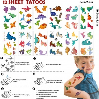 Tatuagens temporárias de dinossauros em folhas com instruções e criança usando tatuagens no braço