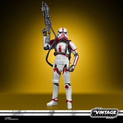 Figura de ação Star Wars Stormtrooper Vintage Collection com arma
