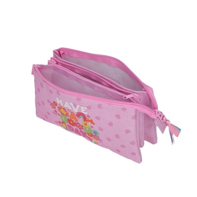Necessaire ou estojo rosa com texto e decoração floral