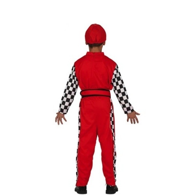 Macacão vermelho com riscas xadrez em criança vista de costas