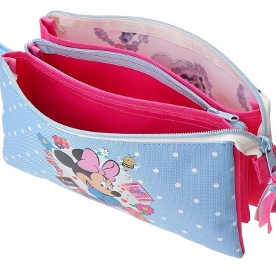 Estojo escolar azul claro com estampa da Minnie Mouse e três compartimentos com fecho.