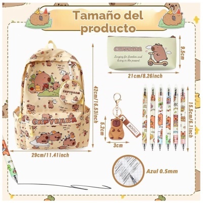 Conjunto escolar com mochila beige, estojo, chaveiro e canetas decoradas com capivaras