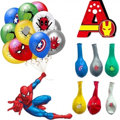 Balões de super-heróis coloridos com figura do Spider-Man segurando-os