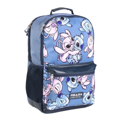 Mochila azul com padrão de personagens animados e bolso frontal com etiqueta OHANA