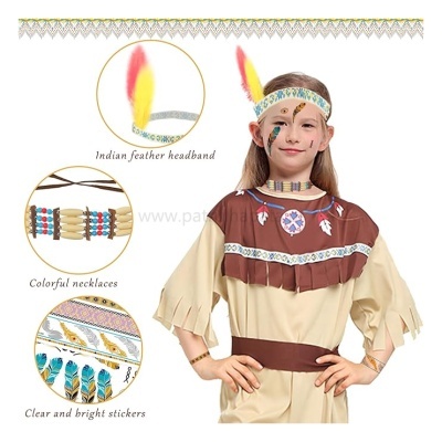 Criança vestida com fantasia com penas e colares coloridos