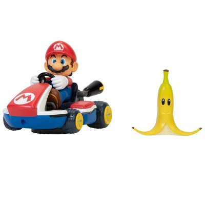 Boneco de Mario Kart com casca de banana em fundo branco