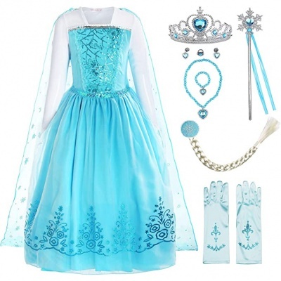 Vestido azul claro infantil com acessórios de princesa